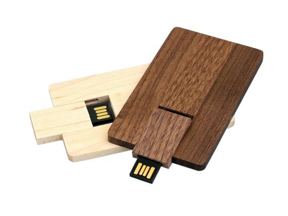 USB 2.0- флешка на 64 Гб в виде деревянной карточки с выдвижным механизмом